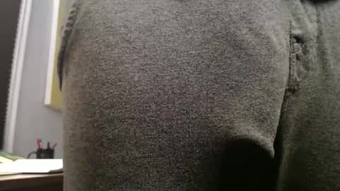 Big uncut cock dripping online show from 11/22/25, 09:47