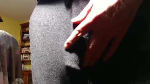 Big uncut cock dripping online show from 12/18/25, 02:28