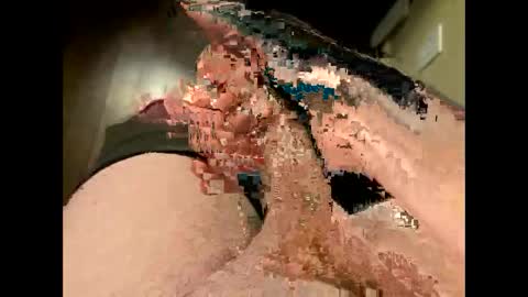 Snapshot of hung_mac0 chatting on 12/19/25, 11:23 hung_mac0 online show from 12/19/25, 11:23