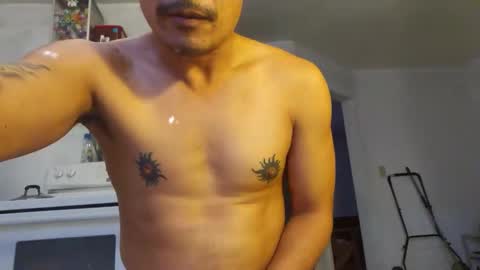 Snapshot of hunghedgfund chatting on 11/19/25, 03:34 hunghedgfund online show from 11/19/25, 03:34