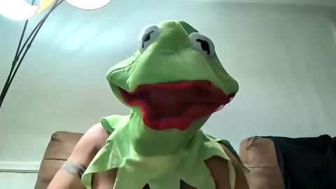 hungitalian40 online show from 11/01/25, 07:32