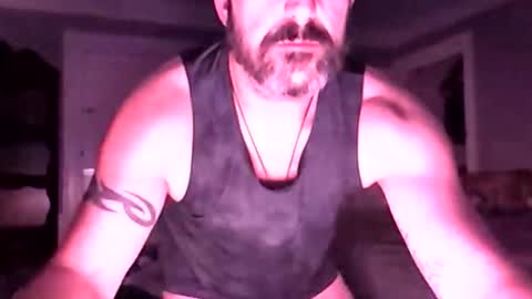 Snapshot of hungitalian44 chatting on 06/05/26, 04:19 hungitalian44 online show from 06/05/26, 04:19