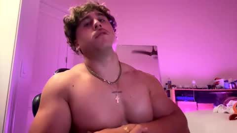 Snapshot of hungkingg22 chatting on 03/06/25, 06:41 hungkingg22 online show from 03/06/25, 06:41