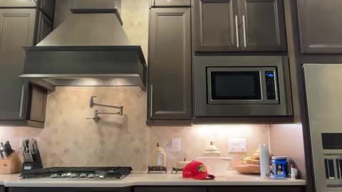 Snapshot of hungkingg22 chatting on 01/10/26, 05:58 hungkingg22 online show from 01/10/26, 05:58