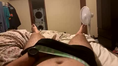 Snapshot of hunglefthard chatting on 12/21/25, 11:17 hunglefthard online show from 12/21/25, 11:17