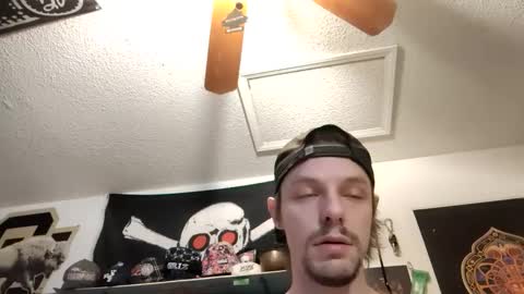 hungtxcock92 online show from 02/03/25, 12:47