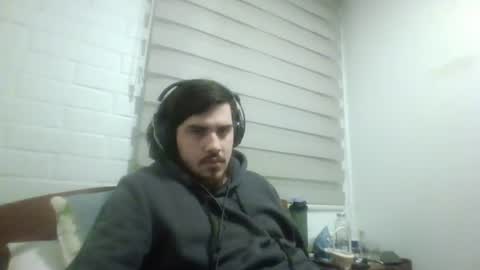 Snapshot of hungweeb chatting on 06/30/26, 01:28 Rod online show from 06/30/26, 01:28