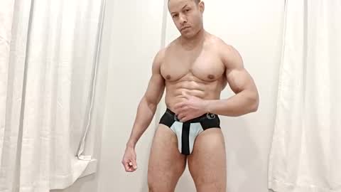hungxpert online show from 11/16/25, 10:04