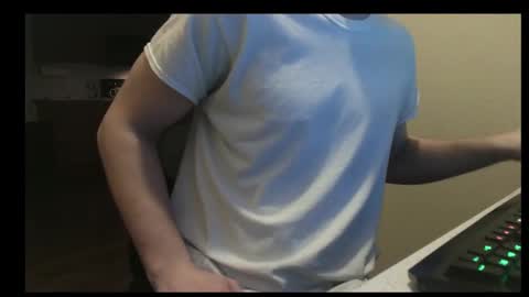 hunk872985 online show from 02/01/25, 02:16