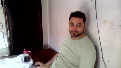 hunkster102 online show from 04/18/26, 03:10