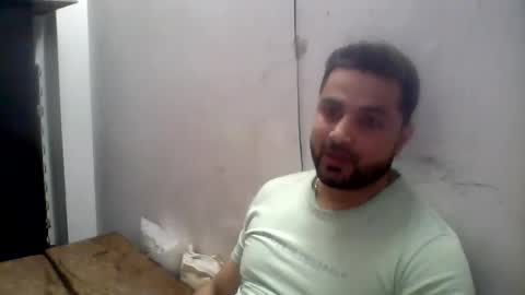Snapshot of hunkster102 chatting on 06/09/26, 04:07 hunkster102 online show from 06/09/26, 04:07