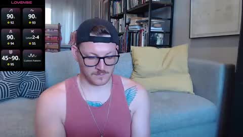 Hunky  Arthur online show from 12/28/24, 06:28