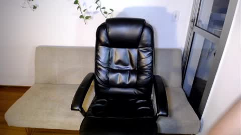 leo online show from 12/18/24, 10:35