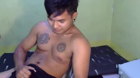 hunkyzeus online show from 10/20/25, 04:29