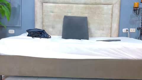 Hunter  online show from 11/24/25, 07:02