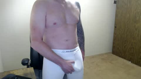 Snapshot of hunter_jayden7 chatting on 06/21/26, 08:44 TypsyT7 online show from 06/21/26, 08:44