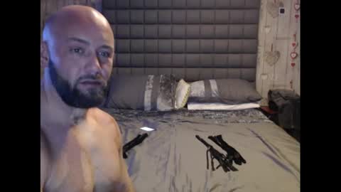 HunterandEsme online show from 01/10/25, 06:31