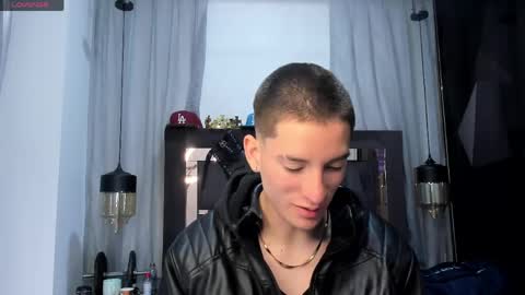 hunterheat_ online show from 04/20/26, 12:19