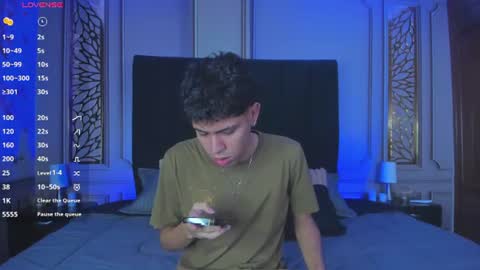 Snapshot of hunterwest06 chatting on 07/09/26, 11:36 Lucas online show from 07/09/26, 11:36