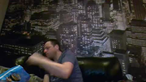 Snapshot of hurley7890 chatting on 04/26/26, 01:47 hurley7890 online show from 04/26/26, 01:47