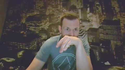 Snapshot of hurley7890 chatting on 05/25/26, 01:44 hurley7890 online show from 05/25/26, 01:44