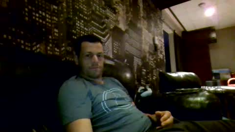 Snapshot of hurley7890 chatting on 06/02/26, 01:29 hurley7890 online show from 06/02/26, 01:29