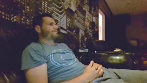Snapshot of hurley7890 chatting on 07/24/26, 02:09 hurley7890 online show from 07/24/26, 02:09