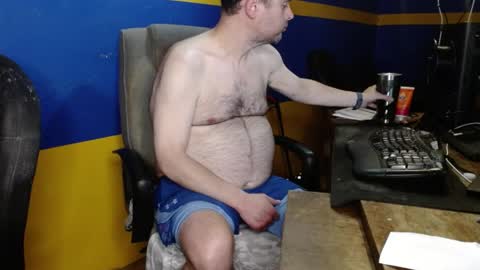 Snapshot of huskyguy chatting on 05/04/26, 03:35 Huskyguy online show from 05/04/26, 03:35