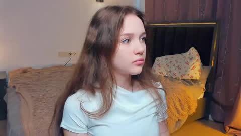 Lily online show from 04/27/26, 07:06