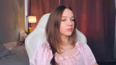 Snapshot of hwadwellingham chatting on 07/02/26, 07:14 Lily online show from 07/02/26, 07:14