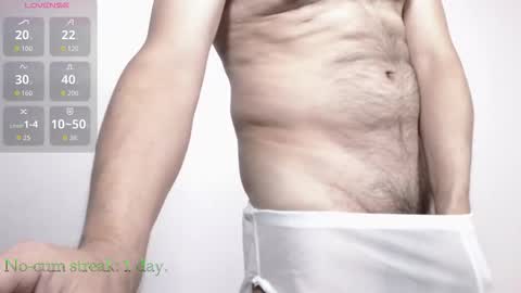 Snapshot of hxmister chatting on 10/22/25, 05:08 Andrew online show from 10/22/25, 05:08