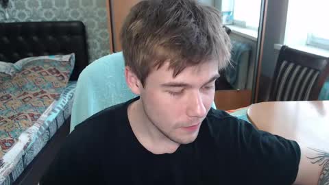 Tom online show from 04/22/26, 09:33