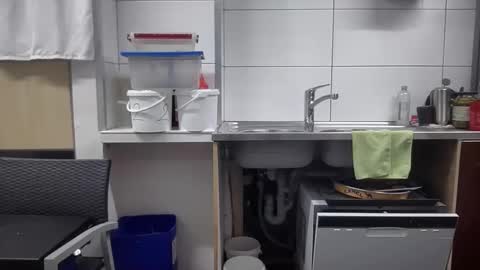 hybride8825 online show from 10/04/25, 06:00