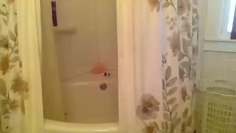 hydiejo777 online show from 10/16/25, 01:23