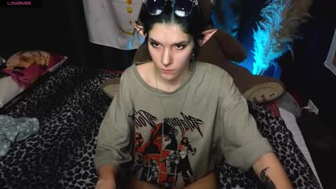 Hyeon Jin online show from 01/13/25, 02:28