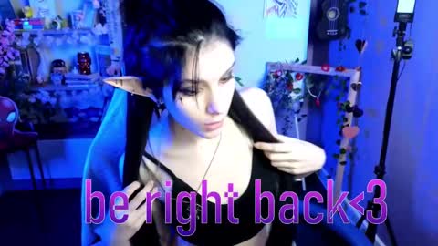 Hyeon Jin online show from 02/17/25, 12:43