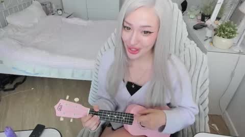 maru online show from 09/29/25, 09:25