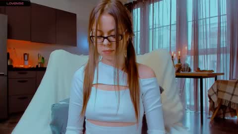 Miley. PVT open i have extra prices on nude show  online show from 02/10/25, 08:20