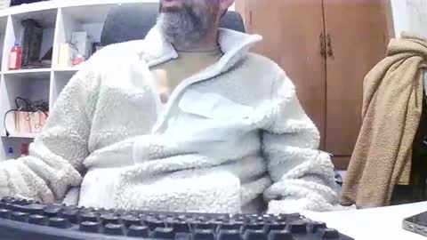 Hyperpau online show from 11/02/25, 06:16