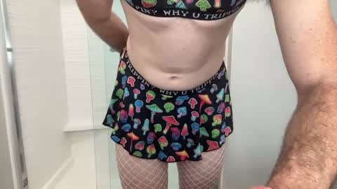 Snapshot of hypnoslut001 chatting on 07/02/26, 04:29 Jasmine online show from 07/02/26, 04:29