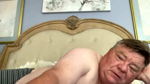 Snapshot of hypnotizing4u chatting on 05/26/26, 01:18 hypnotizing4u online show from 05/26/26, 01:18
