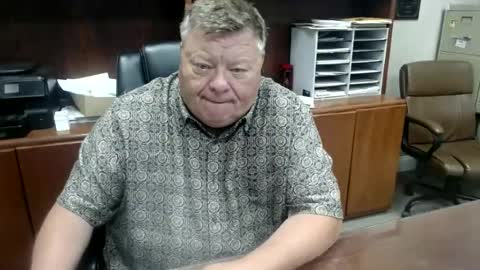 Snapshot of hypnotizing4u chatting on 06/15/26, 08:22 hypnotizing4u online show from 06/15/26, 08:22
