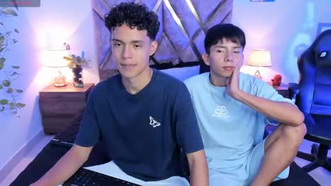 Snapshot of hyunjin_sun chatting on 09/28/25, 06:13 Son Hyunjin online show from 09/28/25, 06:13