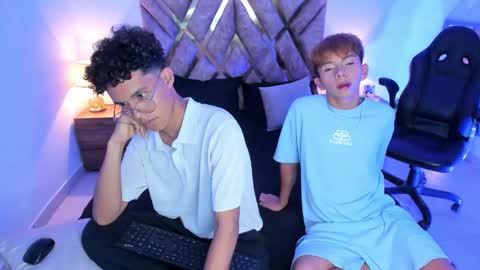 Son Hyunjin online show from 11/16/25, 06:02