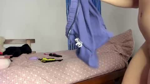 Hyun Joo online show from 07/24/26, 12:08