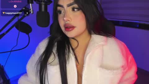 Snapshot of i_am_ari chatting on 02/18/25, 12:48 Ari online show from 02/18/25, 12:48