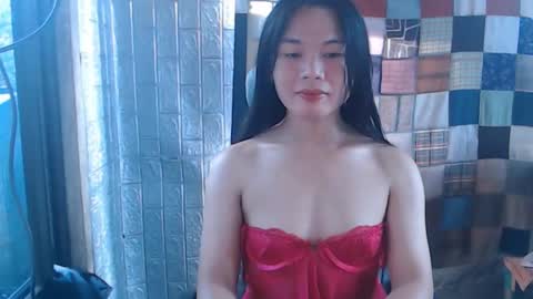 Snapshot of i_am_asian90 chatting on 12/28/24, 02:43 Kim online show from 12/28/24, 02:43