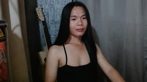 Snapshot of i_am_asian90 chatting on 10/23/25, 05:23 Kim online show from 10/23/25, 05:23