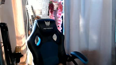 Kim online show from 04/22/26, 10:11