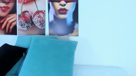 The Dolls online show from 01/08/26, 07:27